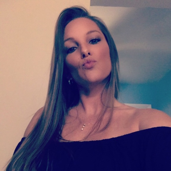 Meet your Posher, Kristi - Picture 1 of 1